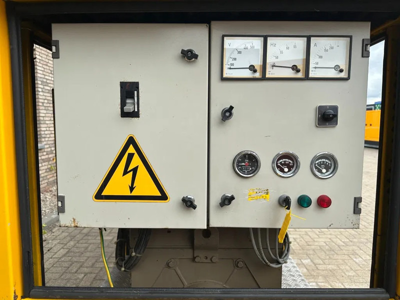 DAF DHT 825 Stamford 125 kVA Silent Noodstroom generatorset - Generator electric: Foto 3 DAF DHT 825 Stamford 125 kVA Silent Noodstroom generatorset - Generator electric: Foto 3