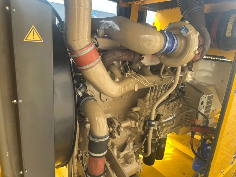 DAF DKX 1160 Stamford 250 kVA Silent Noodstroom generatorset - Generator electric: Foto 3 DAF DKX 1160 Stamford 250 kVA Silent Noodstroom generatorset - Generator electric: Foto 3