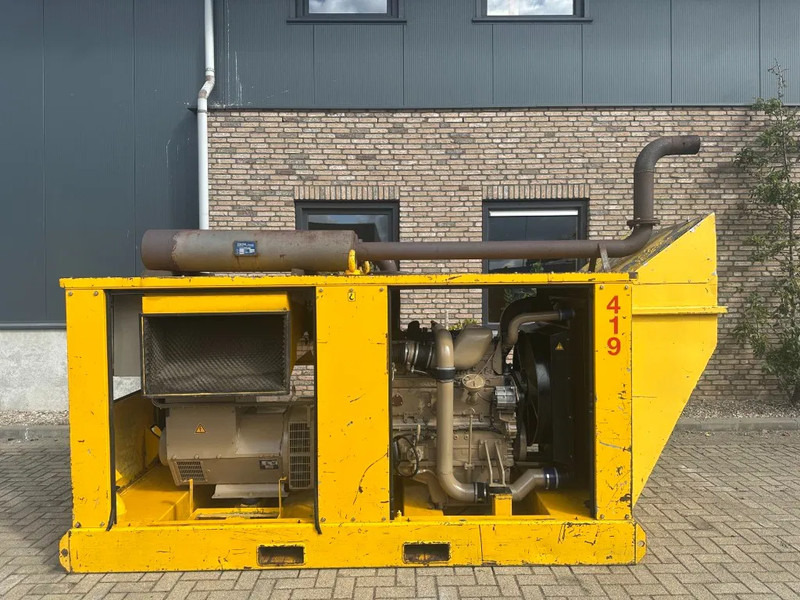 DAF DKX 1160 Stamford 250 kVA Silent Noodstroom generatorset - Generator electric: Foto 2 DAF DKX 1160 Stamford 250 kVA Silent Noodstroom generatorset - Generator electric: Foto 2