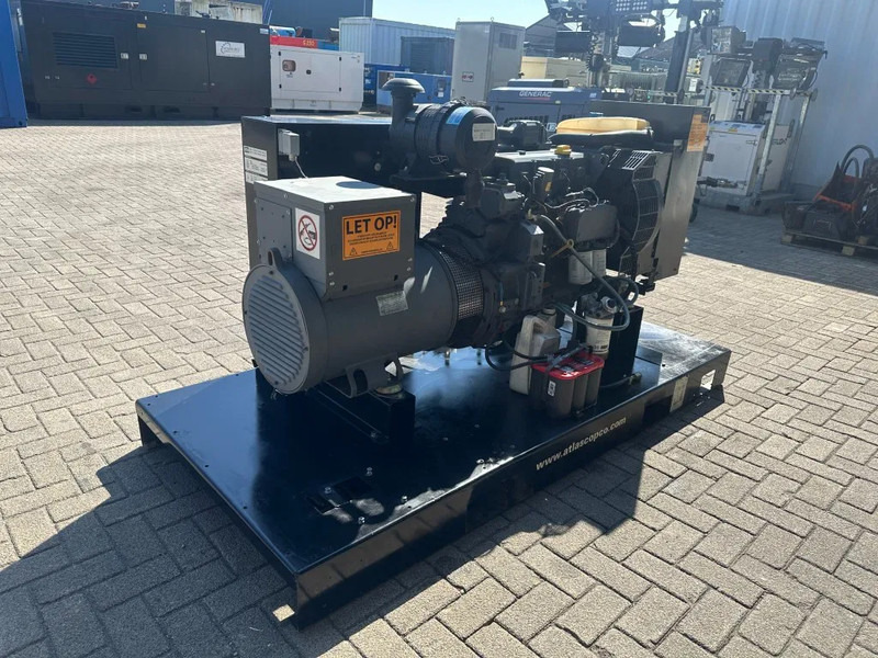 Deutz BF4M 2012 Pramac Mecc Alte Spa 65 kVA generatorset as New ! 44 hours ! - Generator electric: Foto 5 Deutz BF4M 2012 Pramac Mecc Alte Spa 65 kVA generatorset as New ! 44 hours ! - Generator electric: Foto 5