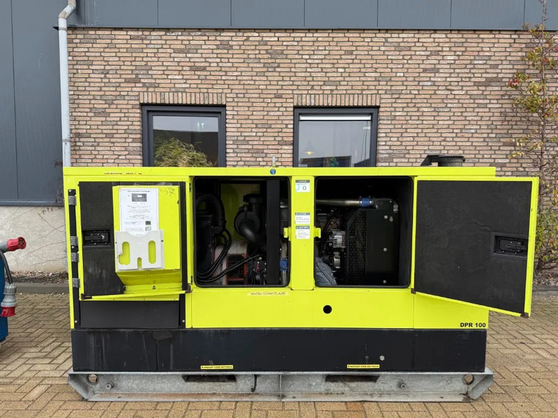 GESAN DPR 100 Perkins Stamford 100 kVA Silent Rental generatorset - Generator electric: Foto 3 GESAN DPR 100 Perkins Stamford 100 kVA Silent Rental generatorset - Generator electric: Foto 3