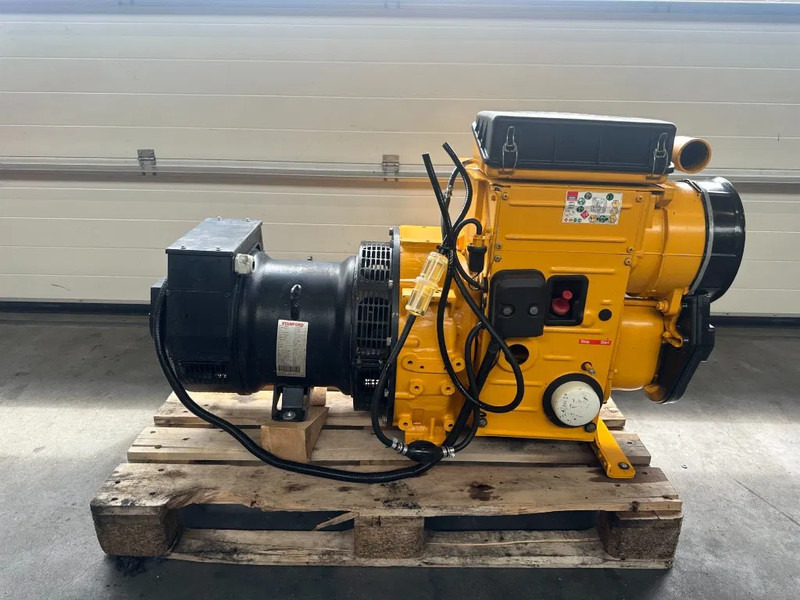 Hatz 2M41 Stamford 17.5 kVA generatorset - Generator electric: Foto 1 Hatz 2M41 Stamford 17.5 kVA generatorset - Generator electric: Foto 1
