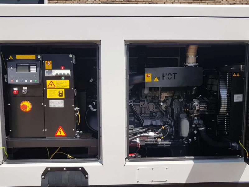 Himoinsa HFW60 Iveco Stamford 60 kVA Supersilent generatorset New ! - Generator electric: Foto 3 Himoinsa HFW60 Iveco Stamford 60 kVA Supersilent generatorset New ! - Generator electric: Foto 3