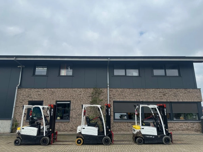Hyster J1.8XN MWB 1.8 ton Triplex Freelift Sideshift Positioner Elektra Heftruck Accu 2023 - Motostivuitor: Foto 5 Hyster J1.8XN MWB 1.8 ton Triplex Freelift Sideshift Positioner Elektra Heftruck Accu 2023 - Motostivuitor: Foto 5