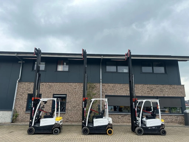 Hyster J1.8XN MWB 1.8 ton Triplex Freelift Sideshift Positioner Elektra Heftruck Accu 2023 - Motostivuitor: Foto 1 Hyster J1.8XN MWB 1.8 ton Triplex Freelift Sideshift Positioner Elektra Heftruck Accu 2023 - Motostivuitor: Foto 1