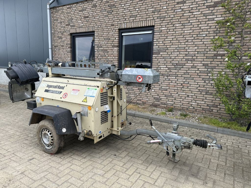 Ingersoll Rand LT6K Kubota 6 kVA Mobiele Lichtmast Aggregaat Light Tower - Turnul de iluminat: Foto 3 Ingersoll Rand LT6K Kubota 6 kVA Mobiele Lichtmast Aggregaat Light Tower - Turnul de iluminat: Foto 3