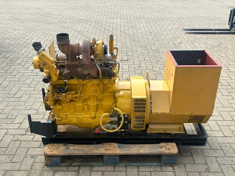 John Deere 4039 TF Stamford 75 kVA generatorset - Generator electric: Foto 2 John Deere 4039 TF Stamford 75 kVA generatorset - Generator electric: Foto 2