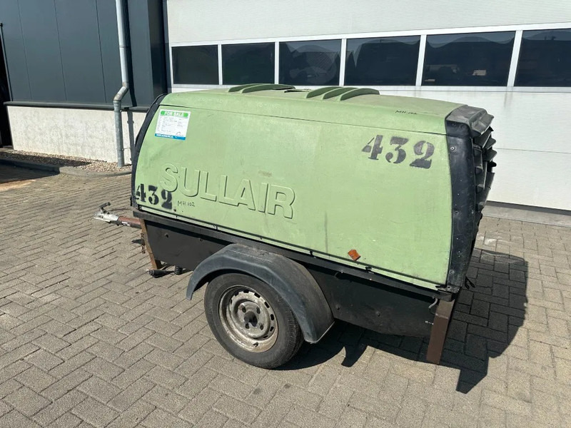 Kubota V2203 Sullair K65 Mobiele Diesel Compressor 3.7 m3 / min 30 kW 7 Bar - Compresor de aer: Foto 5 Kubota V2203 Sullair K65 Mobiele Diesel Compressor 3.7 m3 / min 30 kW 7 Bar - Compresor de aer: Foto 5