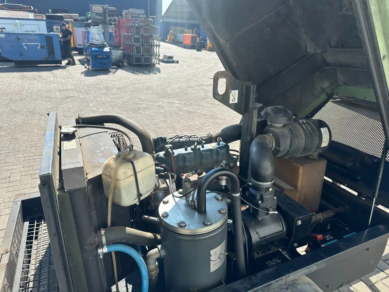 Kubota V2203 Sullair K65 Mobiele Diesel Compressor 3.7 m3 / min 30 kW 7 Bar - Compresor de aer: Foto 4 Kubota V2203 Sullair K65 Mobiele Diesel Compressor 3.7 m3 / min 30 kW 7 Bar - Compresor de aer: Foto 4