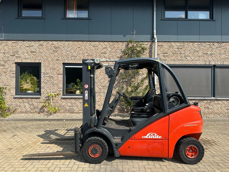 Linde H25T 2.5 ton Triplex Freelift Sideshift LPG Heftruck - Stivuitor GPL: Foto 1 Linde H25T 2.5 ton Triplex Freelift Sideshift LPG Heftruck - Stivuitor GPL: Foto 1