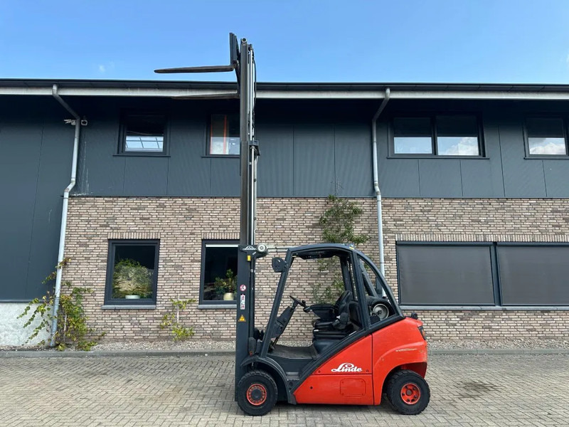 Linde H25T 2.5 ton Triplex Freelift Sideshift LPG Heftruck - Stivuitor GPL: Foto 5 Linde H25T 2.5 ton Triplex Freelift Sideshift LPG Heftruck - Stivuitor GPL: Foto 5
