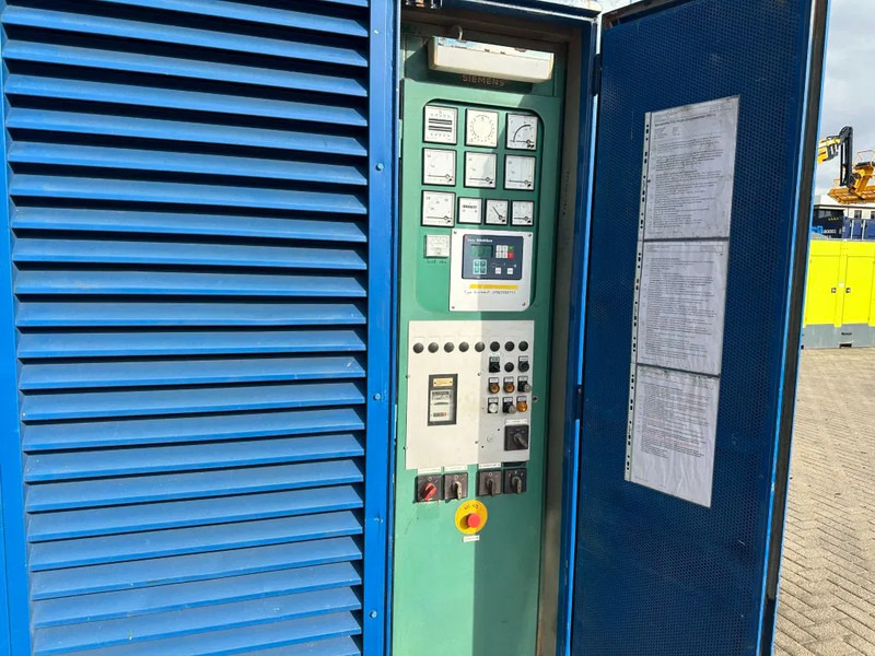 MTU 450 kVA Supersilent generatorset in 20 ft container aggregaat - Generator electric: Foto 5 MTU 450 kVA Supersilent generatorset in 20 ft container aggregaat - Generator electric: Foto 5