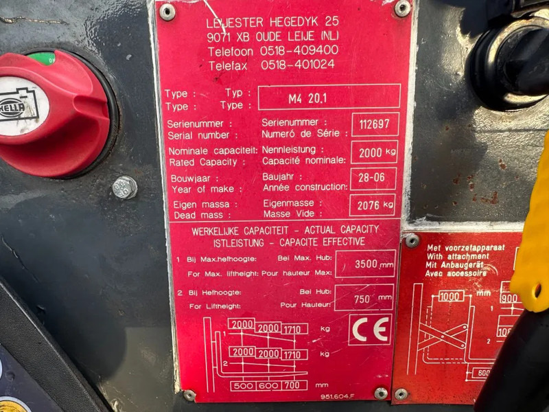 Moffett M4 20.1 Kubota Diesel Kooiaap 2 ton Sideshift Positioner Meeneemheftruck - Stivuitor transportabil: Foto 5 Moffett M4 20.1 Kubota Diesel Kooiaap 2 ton Sideshift Positioner Meeneemheftruck - Stivuitor transportabil: Foto 5