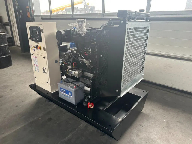 Perkins 1103A-33G Stamford 33 kVA generatorset NEW! - Generator electric: Foto 4 Perkins 1103A-33G Stamford 33 kVA generatorset NEW! - Generator electric: Foto 4