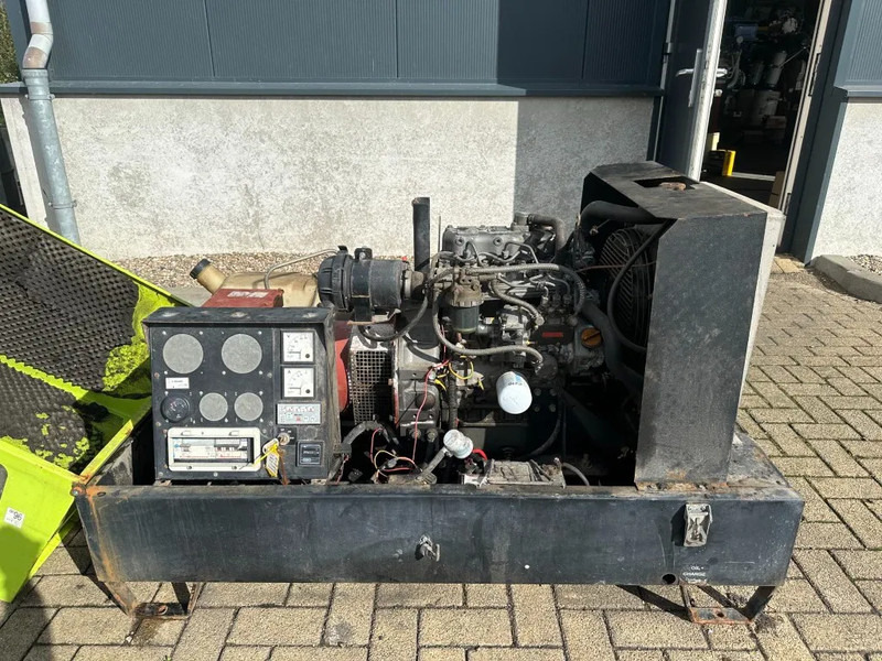 Pramac Yanmar 3TNE88-PG Mecc Alte Spa 15 kVA Silent generatorset - Generator electric: Foto 2 Pramac Yanmar 3TNE88-PG Mecc Alte Spa 15 kVA Silent generatorset - Generator electric: Foto 2
