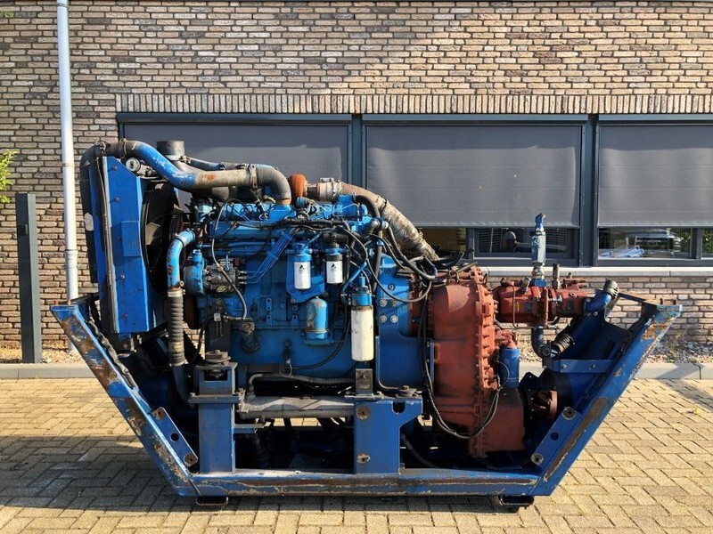 Sisu Valmet Diesel 74.234 ETA 181 HP diesel enine with ZF gearbox - Motor: Foto 1 Sisu Valmet Diesel 74.234 ETA 181 HP diesel enine with ZF gearbox - Motor: Foto 1