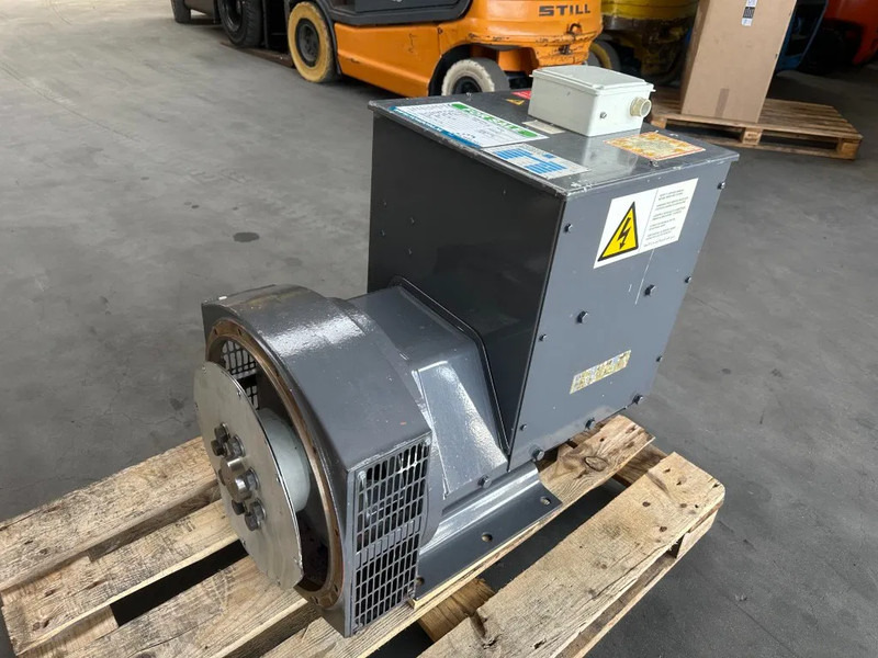 Stamford UC.I224F2 Generatordeel 65 kVA Alternator as New ! - Generator electric: Foto 3 Stamford UC.I224F2 Generatordeel 65 kVA Alternator as New ! - Generator electric: Foto 3