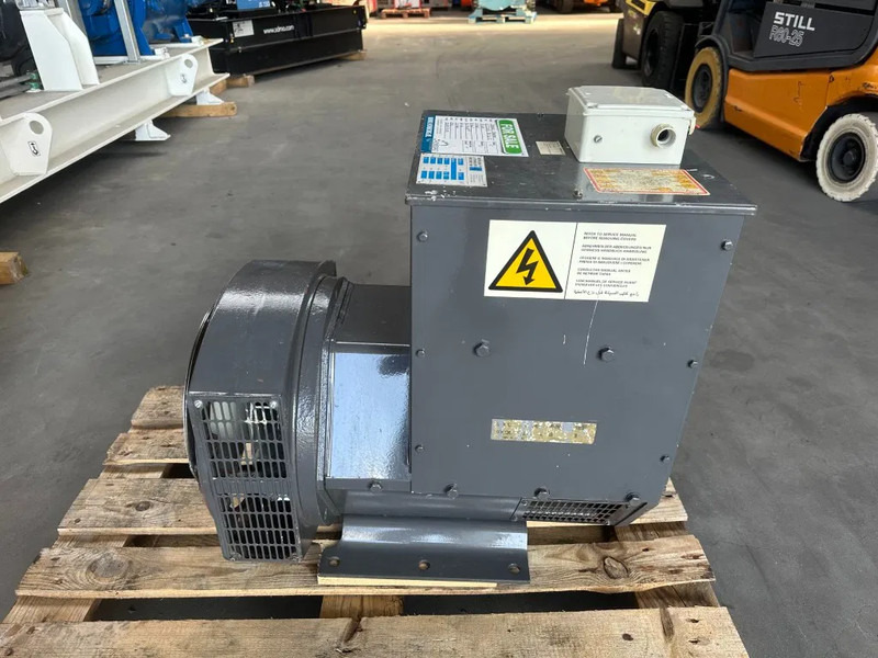 Stamford UC.I224F2 Generatordeel 65 kVA Alternator as New ! - Generator electric: Foto 2 Stamford UC.I224F2 Generatordeel 65 kVA Alternator as New ! - Generator electric: Foto 2