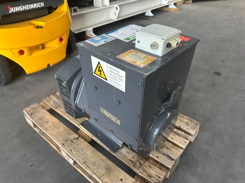 Stamford UC.I224F2 Generatordeel 65 kVA Alternator as New ! - Generator electric: Foto 5 Stamford UC.I224F2 Generatordeel 65 kVA Alternator as New ! - Generator electric: Foto 5