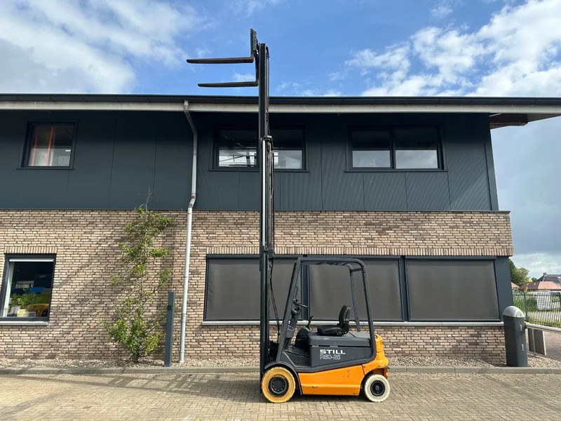 Still R 60-25 2.5 ton Triplex Freelift Sideshift Elektra Heftruck 590 cm hefhoogte ! - Electrostivuitor: Foto 2 Still R 60-25 2.5 ton Triplex Freelift Sideshift Elektra Heftruck 590 cm hefhoogte ! - Electrostivuitor: Foto 2