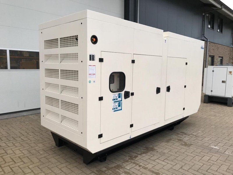 Volvo TAD 733 GE 225 kVA Supersilent generatorset New ! - Generator electric: Foto 1 Volvo TAD 733 GE 225 kVA Supersilent generatorset New ! - Generator electric: Foto 1