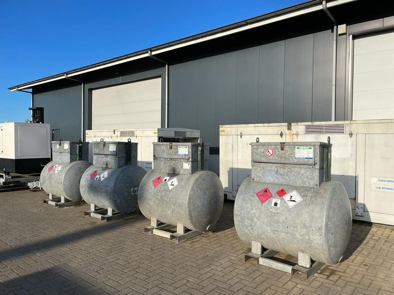 Dieseltank Rietberg 1000 liter Dieseltank Gegalvaniseerd IBC met keuring ! - Rezervor de stocare: Foto 3 Dieseltank Rietberg 1000 liter Dieseltank Gegalvaniseerd IBC met keuring ! - Rezervor de stocare: Foto 3