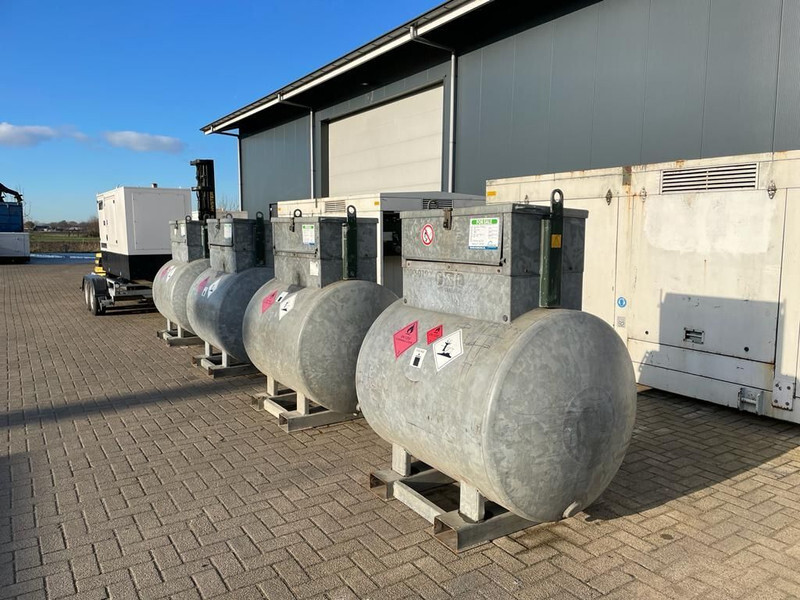 Dieseltank Rietberg 1000 liter Dieseltank Gegalvaniseerd IBC met keuring ! - Rezervor de stocare: Foto 4 Dieseltank Rietberg 1000 liter Dieseltank Gegalvaniseerd IBC met keuring ! - Rezervor de stocare: Foto 4