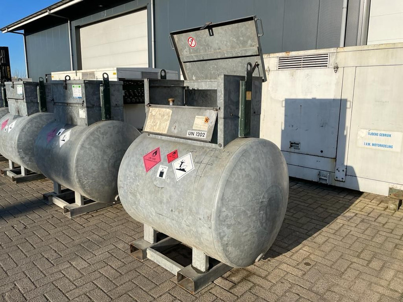 Dieseltank Rietberg 1000 liter Dieseltank Gegalvaniseerd IBC met keuring ! - Rezervor de stocare: Foto 2 Dieseltank Rietberg 1000 liter Dieseltank Gegalvaniseerd IBC met keuring ! - Rezervor de stocare: Foto 2