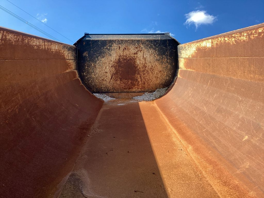 Kroeger MUP 20 HP Halfpipe K80 12,7 kubik 22.000kg - Remorcă basculantă: Foto 4 Kroeger MUP 20 HP Halfpipe K80 12,7 kubik 22.000kg - Remorcă basculantă: Foto 4