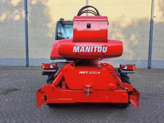 Manitou MRT 2150+ Privilege All-Terrain Rotating Telehandler (2015) - Încărcător: Foto 5 Manitou MRT 2150+ Privilege All-Terrain Rotating Telehandler (2015) - Încărcător: Foto 5