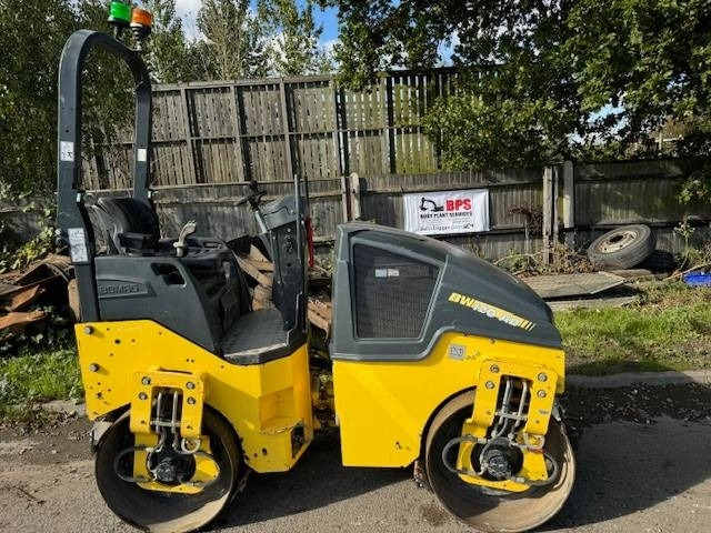 Bomag BW 120 AD-5 - Cilindru compactor pentru asfalt: Foto 3 Bomag BW 120 AD-5 - Cilindru compactor pentru asfalt: Foto 3
