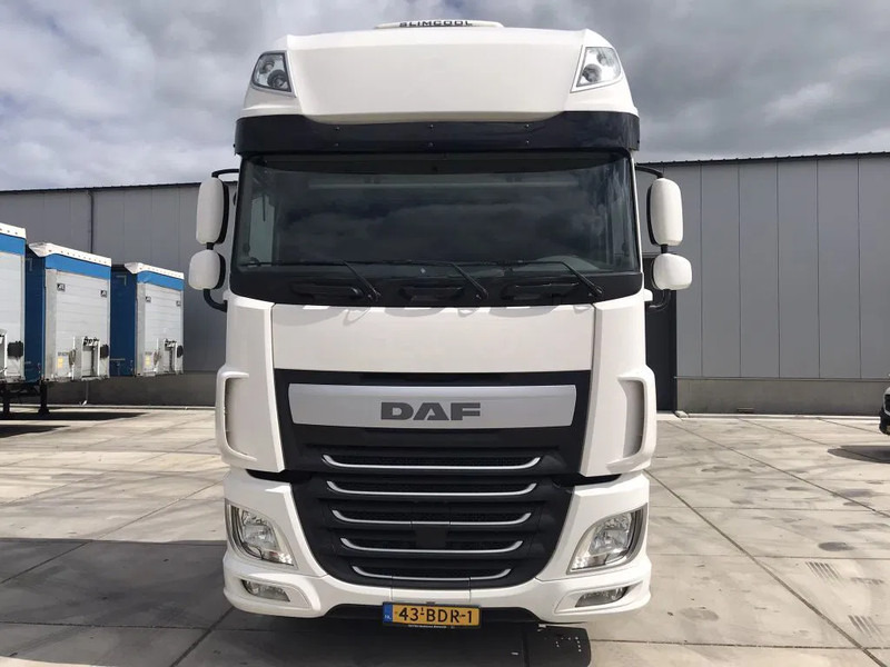 DAF XF 460 FT EURO 6 INTARDER - Cap tractor: Foto 2 DAF XF 460 FT EURO 6 INTARDER - Cap tractor: Foto 2