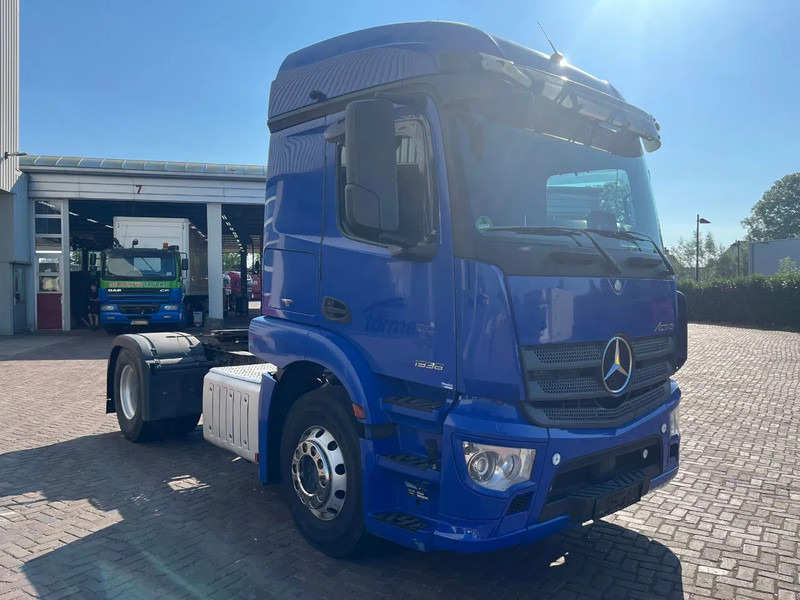 Mercedes-Benz Actros 1936 EURO 6 - Cap tractor: Foto 1 Mercedes-Benz Actros 1936 EURO 6 - Cap tractor: Foto 1