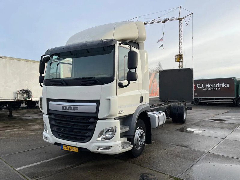 DAF CF 260 CF 260 FA CHASSIS CABINE EURO 6 - Camion şasiu: Foto 3 DAF CF 260 CF 260 FA CHASSIS CABINE EURO 6 - Camion şasiu: Foto 3