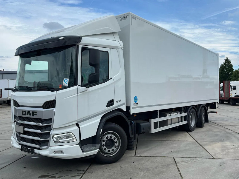 DAF XD 340 FAN 6x2 - Camion furgon: Foto 3 DAF XD 340 FAN 6x2 - Camion furgon: Foto 3