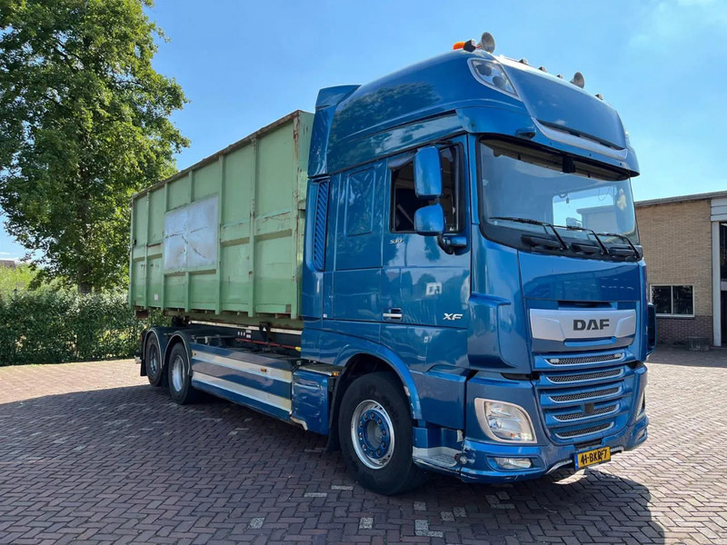 DAF XF 530 FAS - Camion cu sistem de cablu: Foto 1 DAF XF 530 FAS - Camion cu sistem de cablu: Foto 1