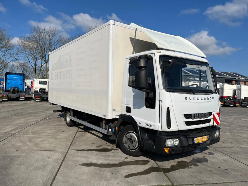 Iveco EuroCargo 75 E21 MANUAL - Camion furgon: Foto 4 Iveco EuroCargo 75 E21 MANUAL - Camion furgon: Foto 4