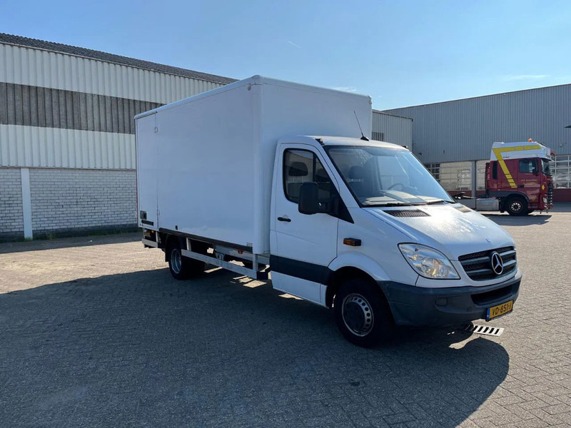 Mercedes-Benz Sprinter 513 2.2 CDI - Autoutilitară box, Autoutilitară cabină dublă: Foto 5 Mercedes-Benz Sprinter 513 2.2 CDI - Autoutilitară box, Autoutilitară cabină dublă: Foto 5