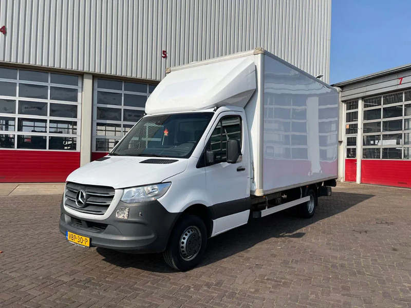 Mercedes-Benz Sprinter 516CDI - Autoutilitară box: Foto 1 Mercedes-Benz Sprinter 516CDI - Autoutilitară box: Foto 1