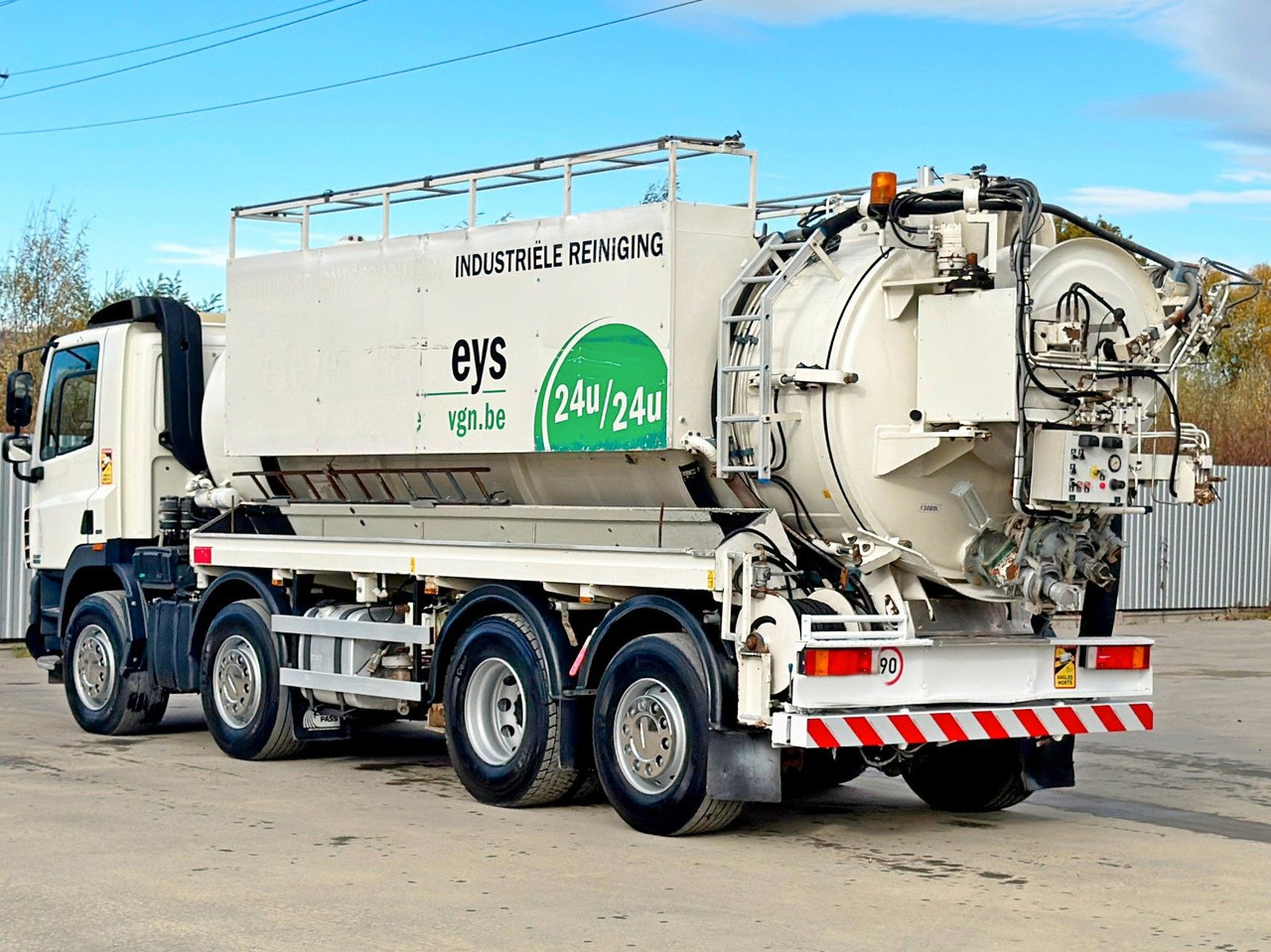 DAF CF 85.410 * Saug und Spülwagen +FUNK - Maşină pentru vidanjări: Foto 5 DAF CF 85.410 * Saug und Spülwagen +FUNK - Maşină pentru vidanjări: Foto 5