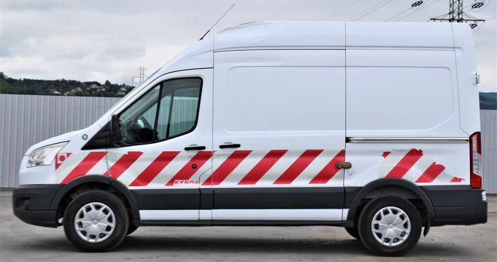 Ford TRANSIT 2.2 * Kastenwagen * 4x4 - Dubă: Foto 3 Ford TRANSIT 2.2 * Kastenwagen * 4x4 - Dubă: Foto 3