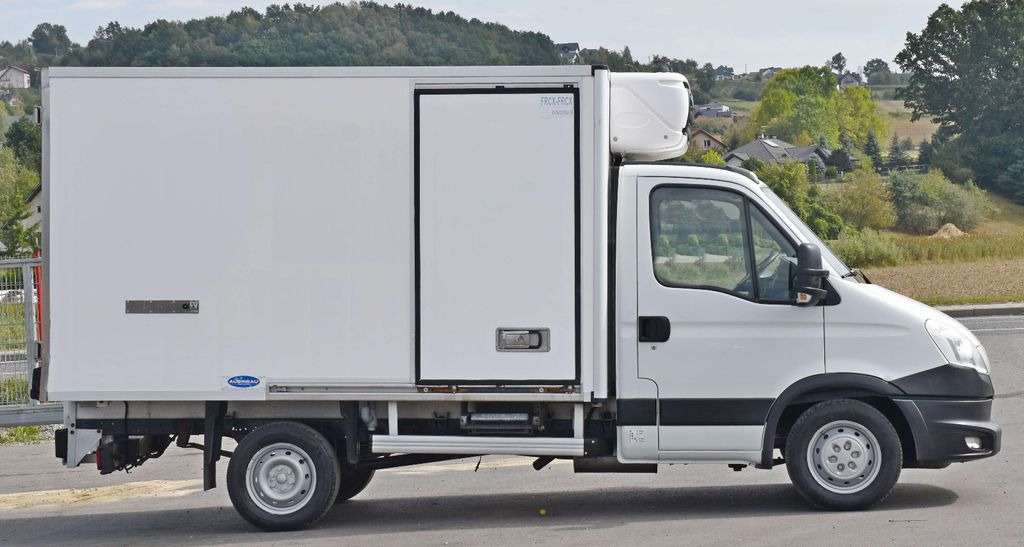 Iveco DAILY 35S13* Kühlkoffer 2,00 m * TOPZUSTAND Iveco DAILY 35S13 * Kühlkoffer * TOPZUSTAND - Camion frigider, Camion cu macara: Foto 3 Iveco DAILY 35S13* Kühlkoffer 2,00 m * TOPZUSTAND Iveco DAILY 35S13 * Kühlkoffer * TOPZUSTAND - Camion frigider, Camion cu macara: Foto 3