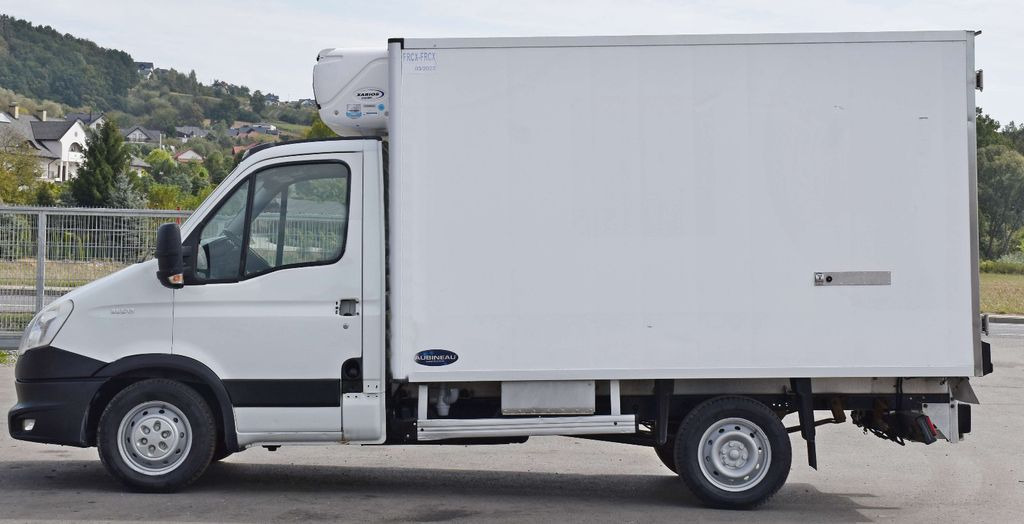 Iveco DAILY 35S13* Kühlkoffer 2,00 m * TOPZUSTAND Iveco DAILY 35S13 * Kühlkoffer * TOPZUSTAND - Camion frigider, Camion cu macara: Foto 4 Iveco DAILY 35S13* Kühlkoffer 2,00 m * TOPZUSTAND Iveco DAILY 35S13 * Kühlkoffer * TOPZUSTAND - Camion frigider, Camion cu macara: Foto 4