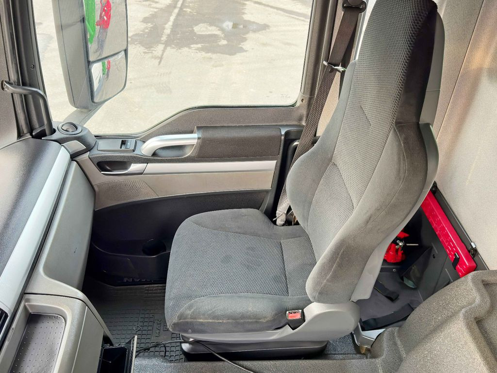 Camion cu macara, Camion basculantă MAN TGS 33.480*KIPPER 5,70m * PK 23002 + FUNK * 6x4 MAN TGS 33.480*KIPPER 5,70m * PK 23002 + FUNK * 6x4: Foto 9 Camion cu macara, Camion basculantă MAN TGS 33.480*KIPPER 5,70m * PK 23002 + FUNK * 6x4 MAN TGS 33.480*KIPPER 5,70m * PK 23002 + FUNK * 6x4: Foto 9