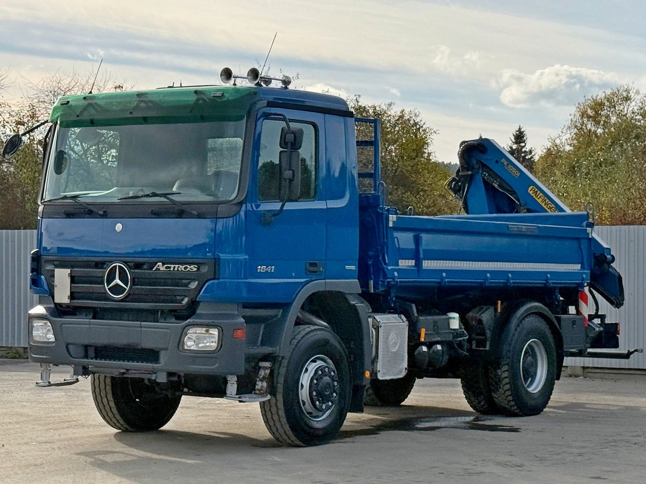 Mercedes-Benz ACTROS 1841 * PK 10501 + FUNK * TOP * 4x4 - Camion basculantă, Camion cu macara: Foto 3 Mercedes-Benz ACTROS 1841 * PK 10501 + FUNK * TOP * 4x4 - Camion basculantă, Camion cu macara: Foto 3