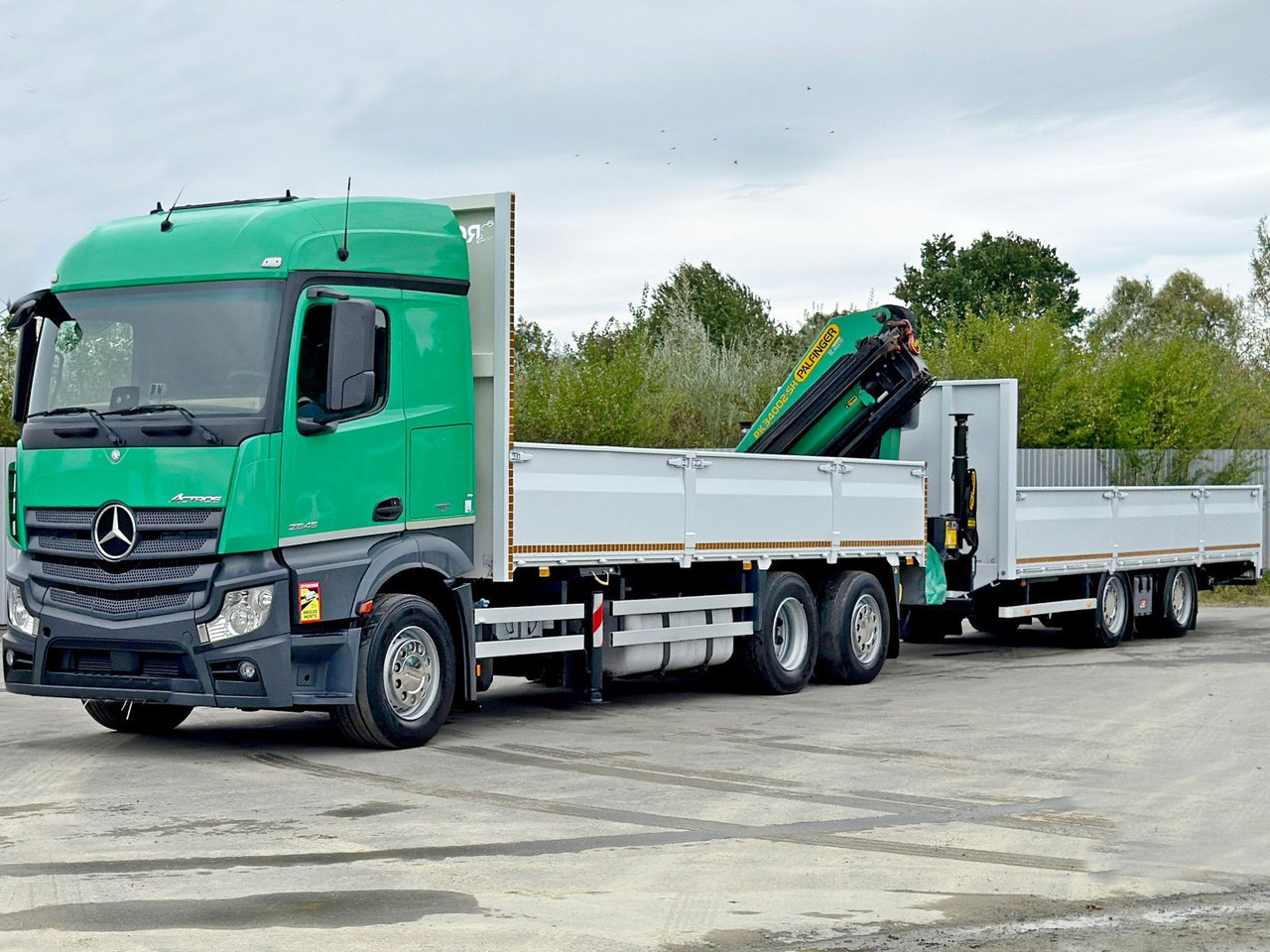 Mercedes-Benz ACTROS 2645* PK 34002 - SH C/FUNK+Anhänger* TOP - Camion cu macara: Foto 3 Mercedes-Benz ACTROS 2645* PK 34002 - SH C/FUNK+Anhänger* TOP - Camion cu macara: Foto 3