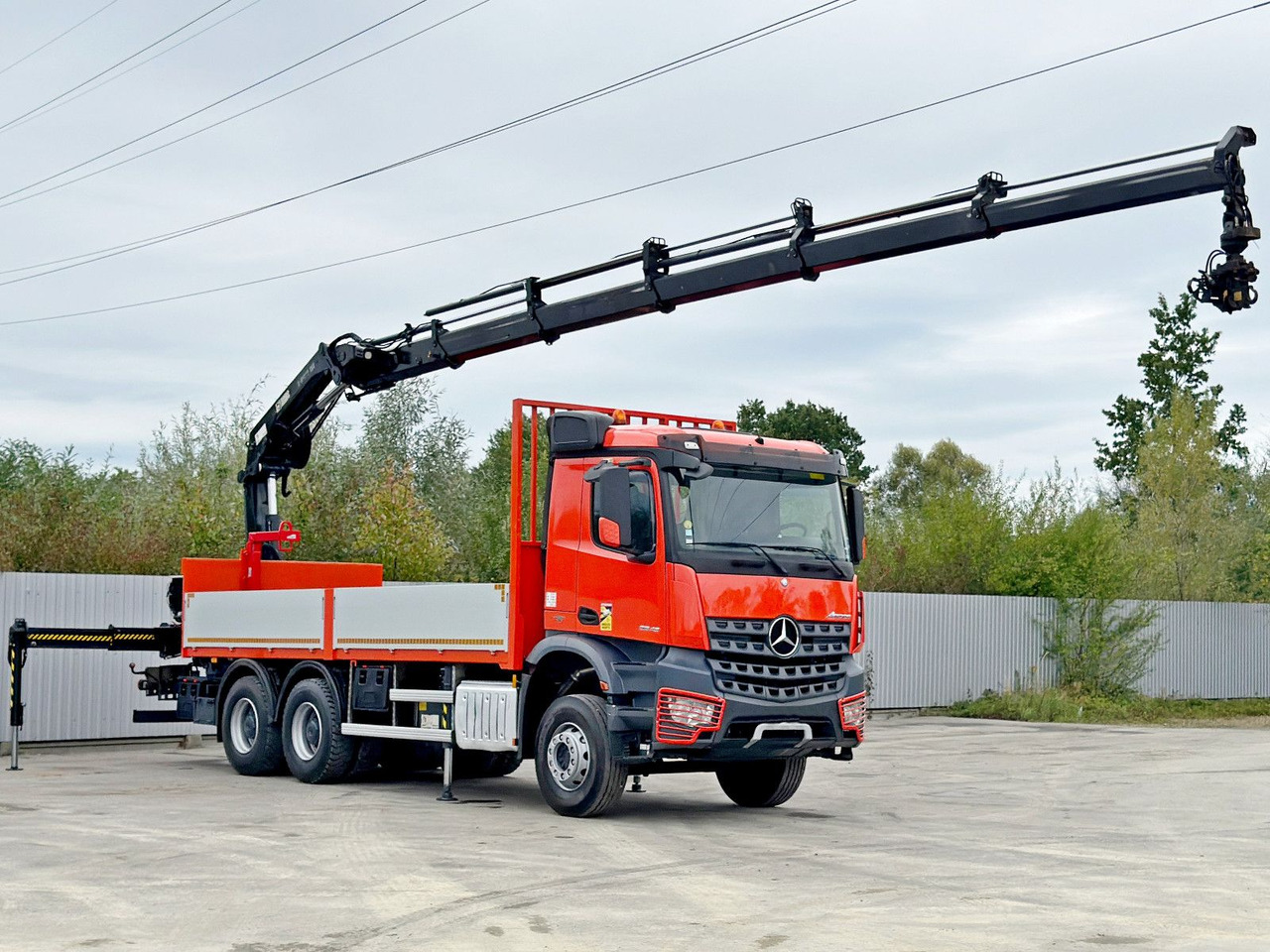 Mercedes-Benz AROCS 2643 *HIAB X-HIDUO 188 ES-5/FUNK * 6x4 - Camion cu macara: Foto 2 Mercedes-Benz AROCS 2643 *HIAB X-HIDUO 188 ES-5/FUNK * 6x4 - Camion cu macara: Foto 2