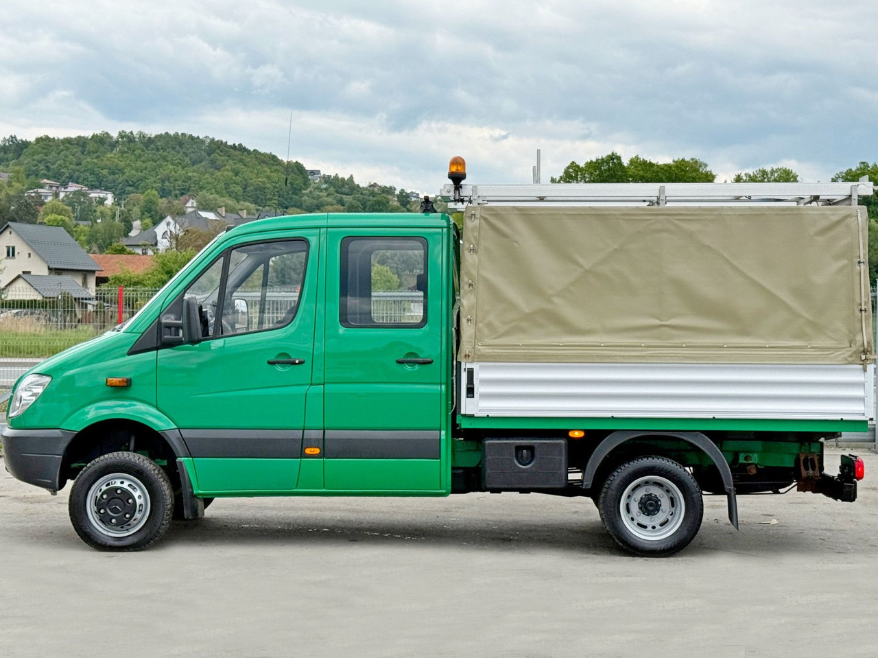 Mercedes-Benz Sprinter 516 CDI* Doppel Kabine! 4x4 *TOPZUSTAND - Autoutilitară basculantă: Foto 5 Mercedes-Benz Sprinter 516 CDI* Doppel Kabine! 4x4 *TOPZUSTAND - Autoutilitară basculantă: Foto 5