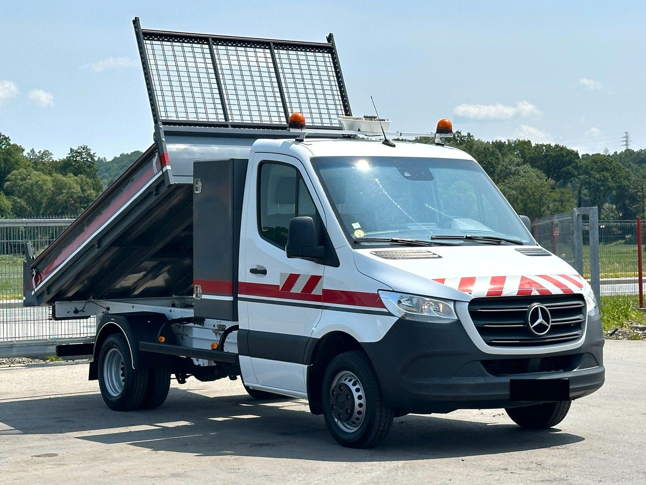 Mercedes-Benz Sprinter 516 CDI Kipper 3,00 m Perfect condition - Autoutilitară basculantă: Foto 1 Mercedes-Benz Sprinter 516 CDI Kipper 3,00 m Perfect condition - Autoutilitară basculantă: Foto 1
