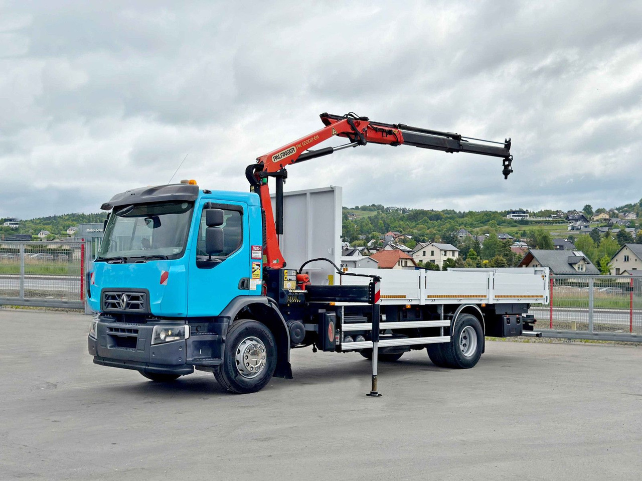 Renault C 320 * PK 12002 EH A + FUNK * TOPZUSTAND - Camion cu macara: Foto 2 Renault C 320 * PK 12002 EH A + FUNK * TOPZUSTAND - Camion cu macara: Foto 2